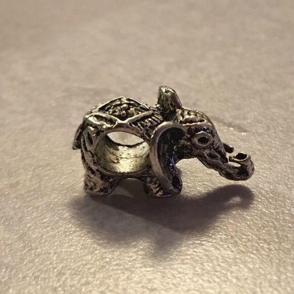 Elephant Charm - Picture 2 of 4